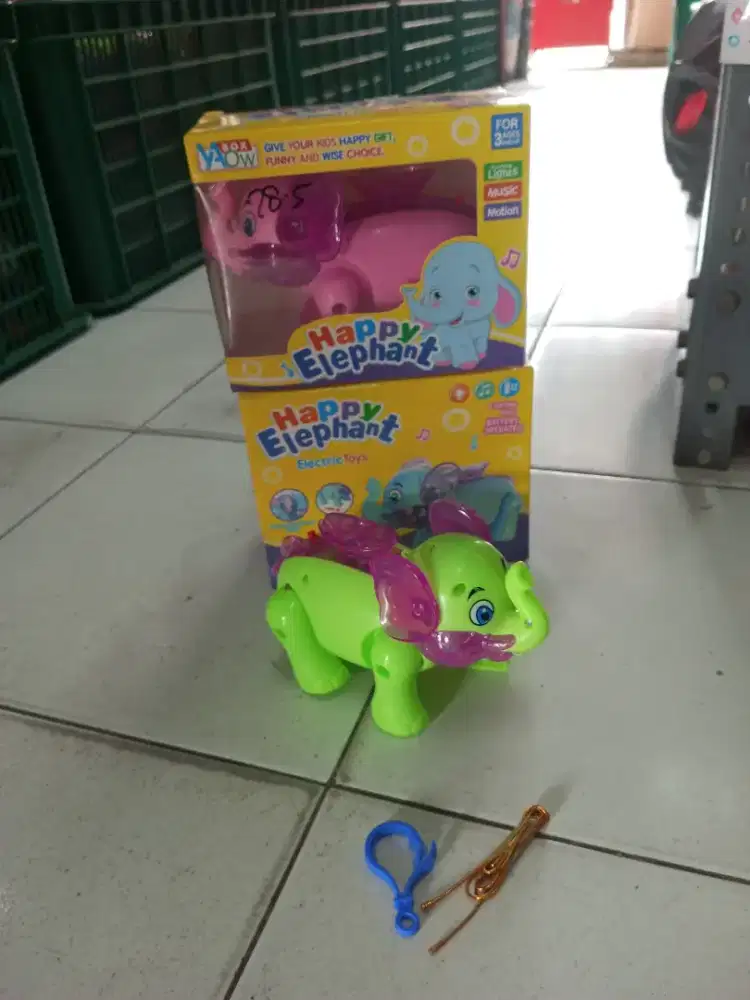 mainan anak gajah baterai