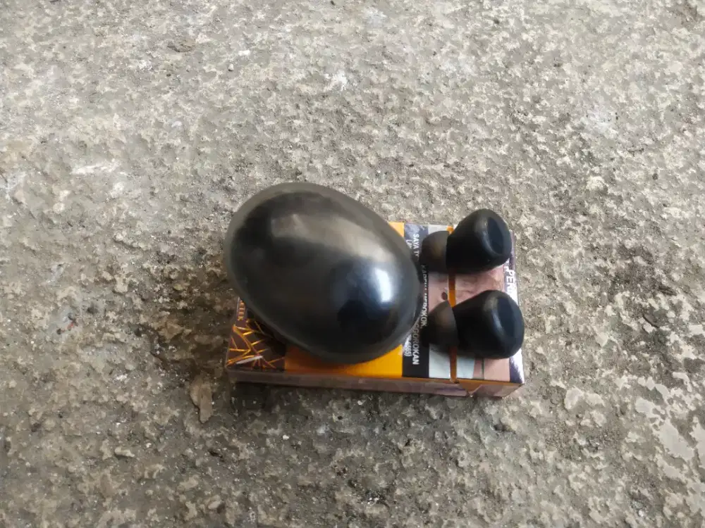 HEADSET EAR BUDS . REALME BUDS Q2S