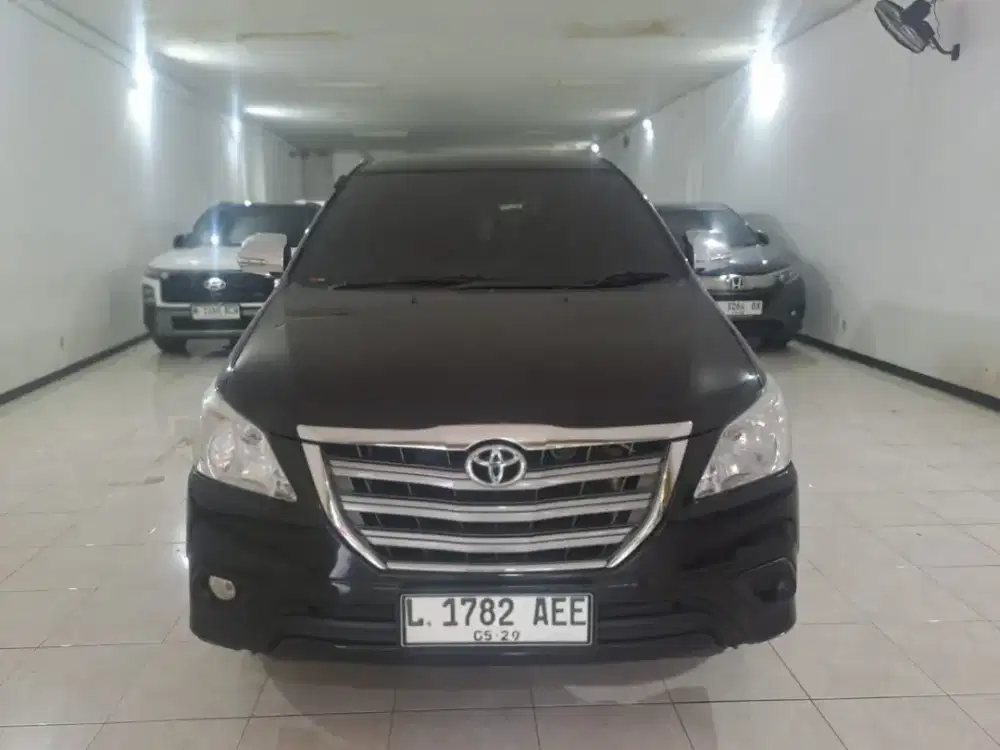 Toyota Grand Kijang innova G 2.0 bensin matic hitam