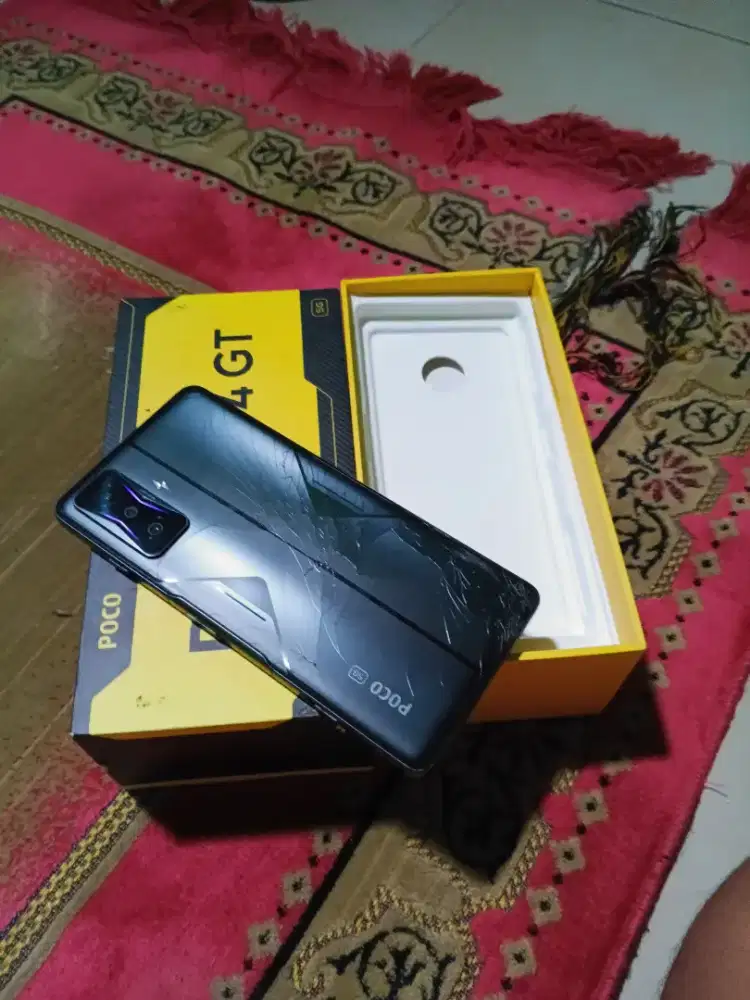 Poco F4 GT 12/256GB Fullset Snapdragon gen1