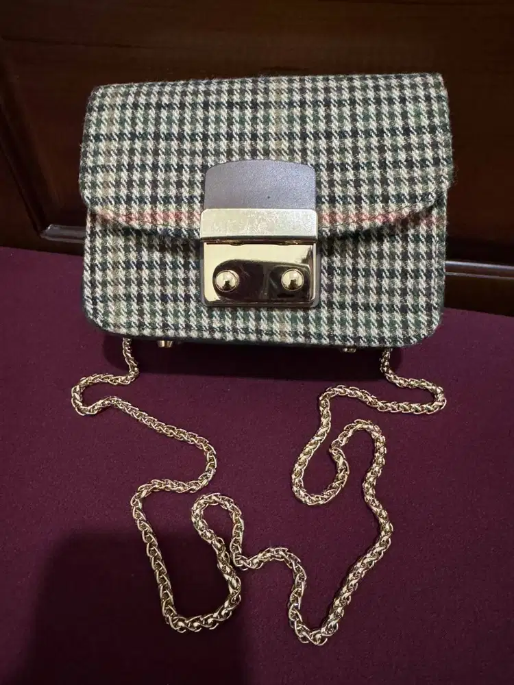 Mini Slingbag (No Brand)