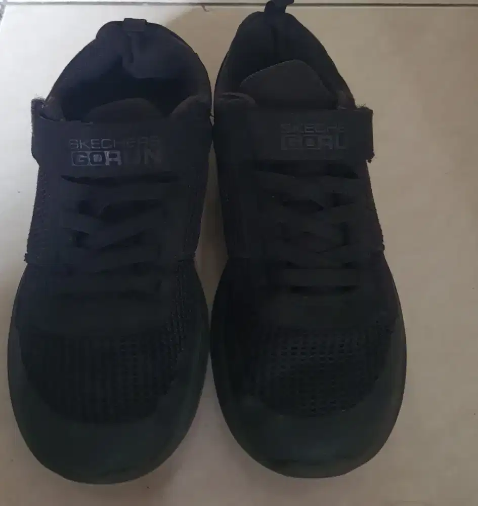 Preloved sepatu anak sketchers