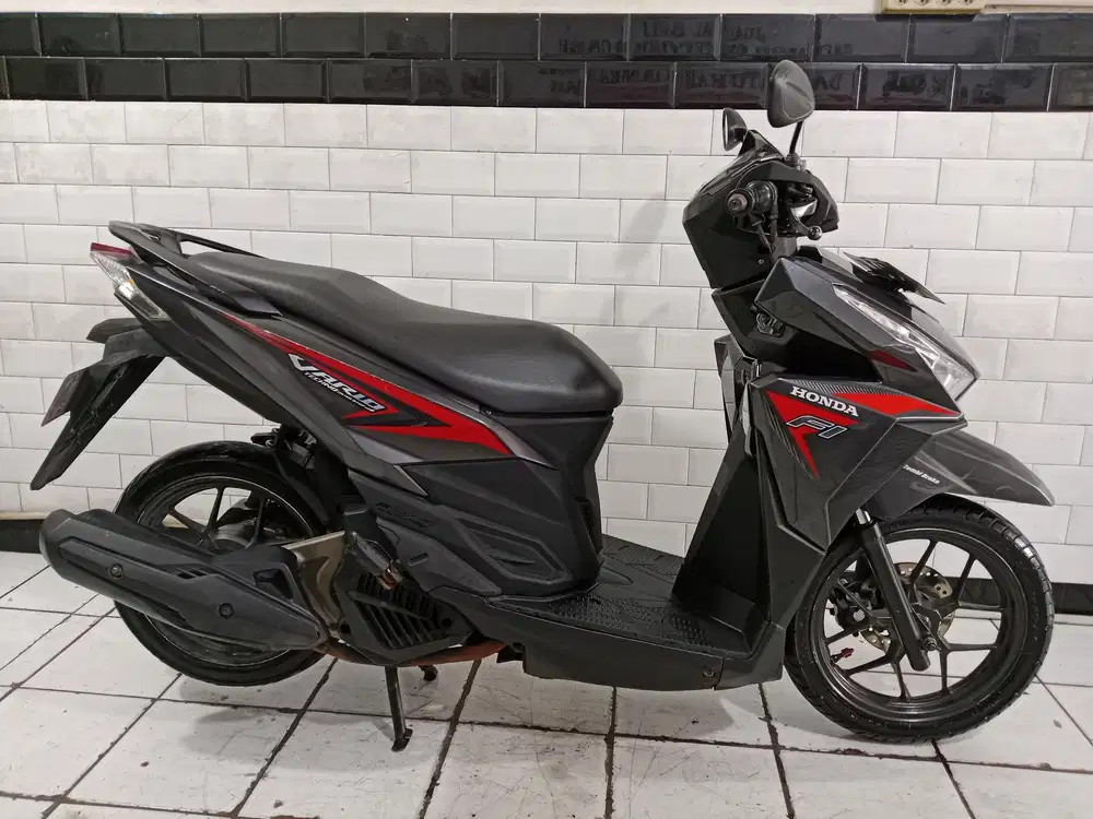 Dijual cepat/tt Vario led 150 2015 pajak hidup