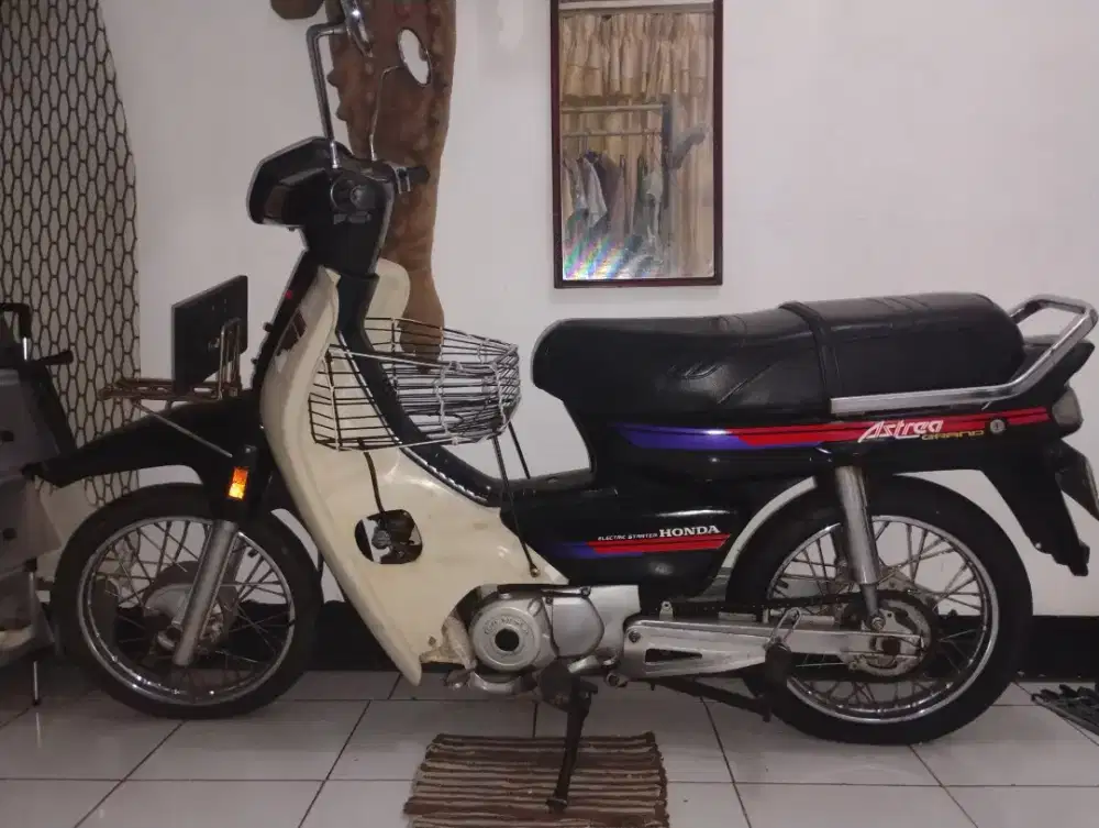 Dijual motor jadul honda astrea