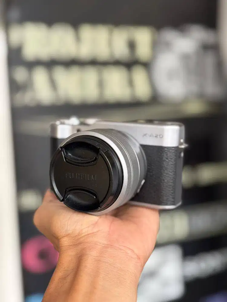Fujifilm XA20 Kit Fullset Box Siap Pakai