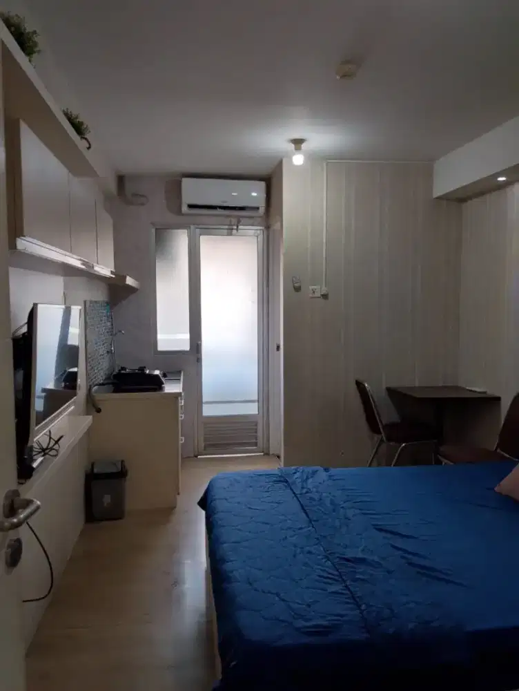 Disewakan apartemen kalibata city Tower Borneo studio furnish