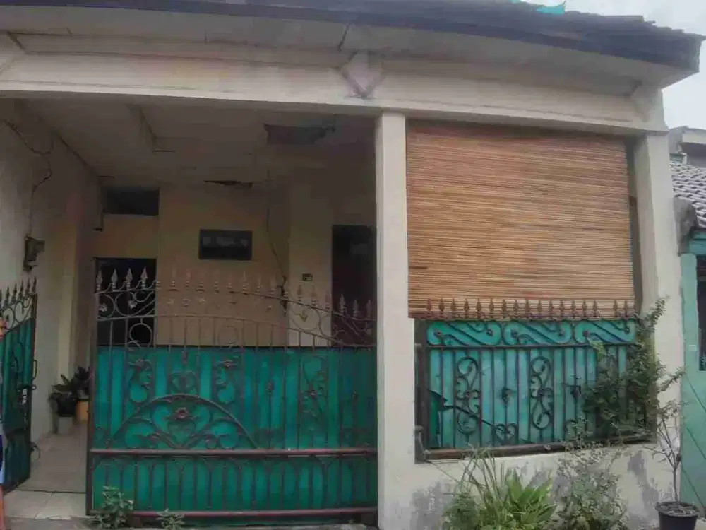 Di Jual rumah 1,5 lantai 3 kamar tidur di aren jaya Bekasi Timur