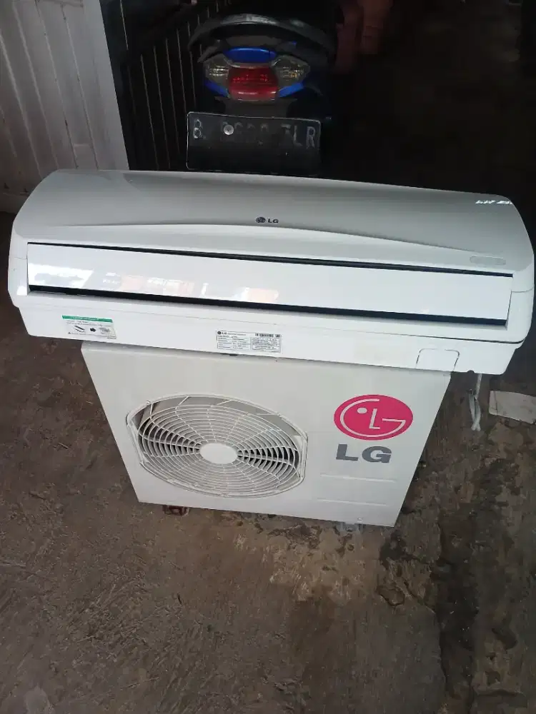 AC LG 1/2 pk dingin