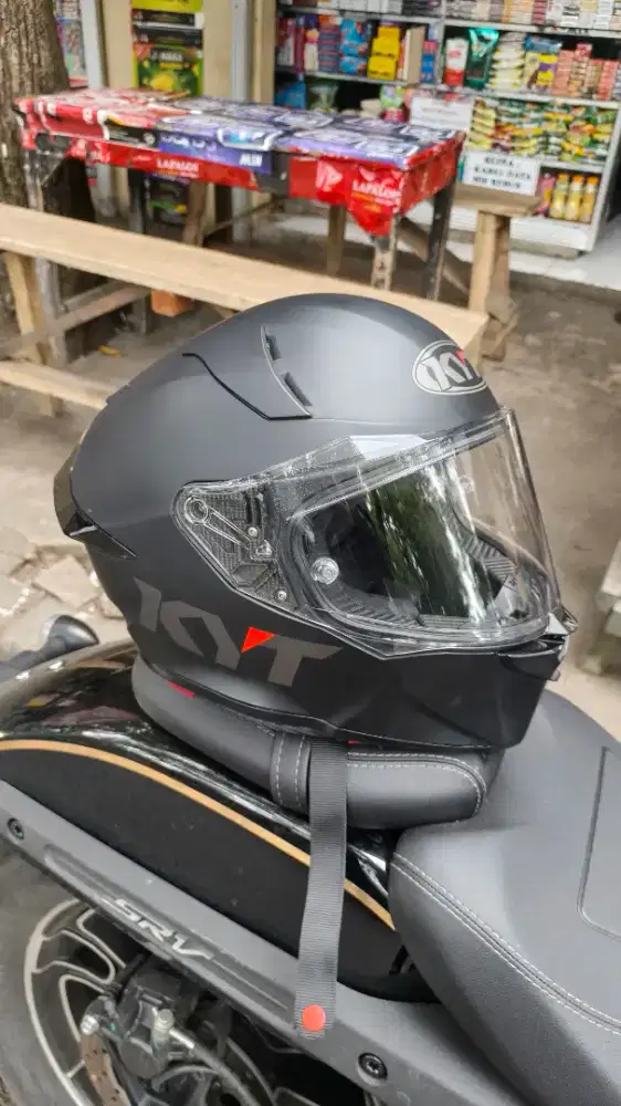 Helm KYT R2R size L