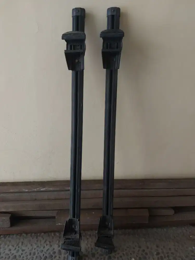 Crossbar jepit bekas Fortuner
