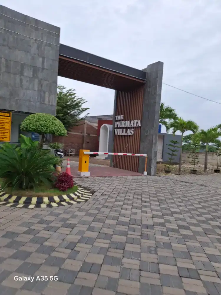 JUAL RUGI OPER KREDIT Rumah Baru