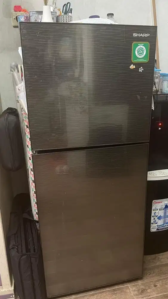 Kulkas Sharp SJ 246