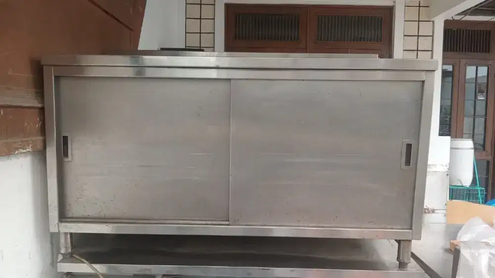 Meja kabinet stainless