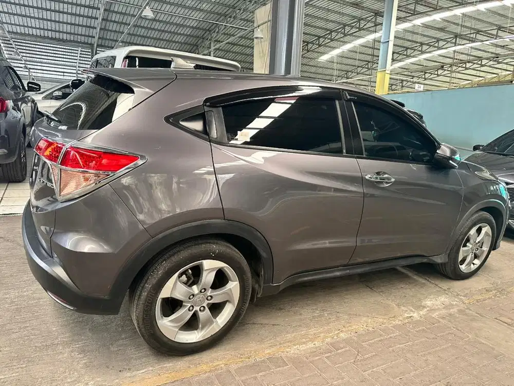 Khusus end user. Honda HRV 2018 low km. milik pribadi. Terawat.