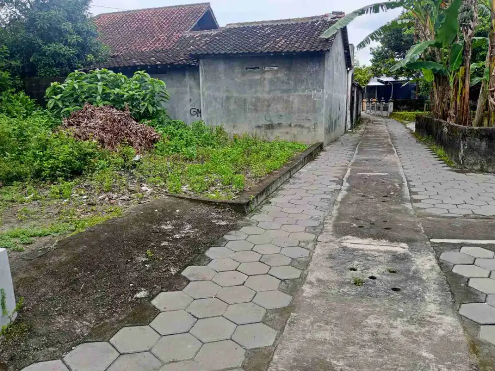 DIJUAL Pekarangan dekat Pasar STAN Maguwoharjo