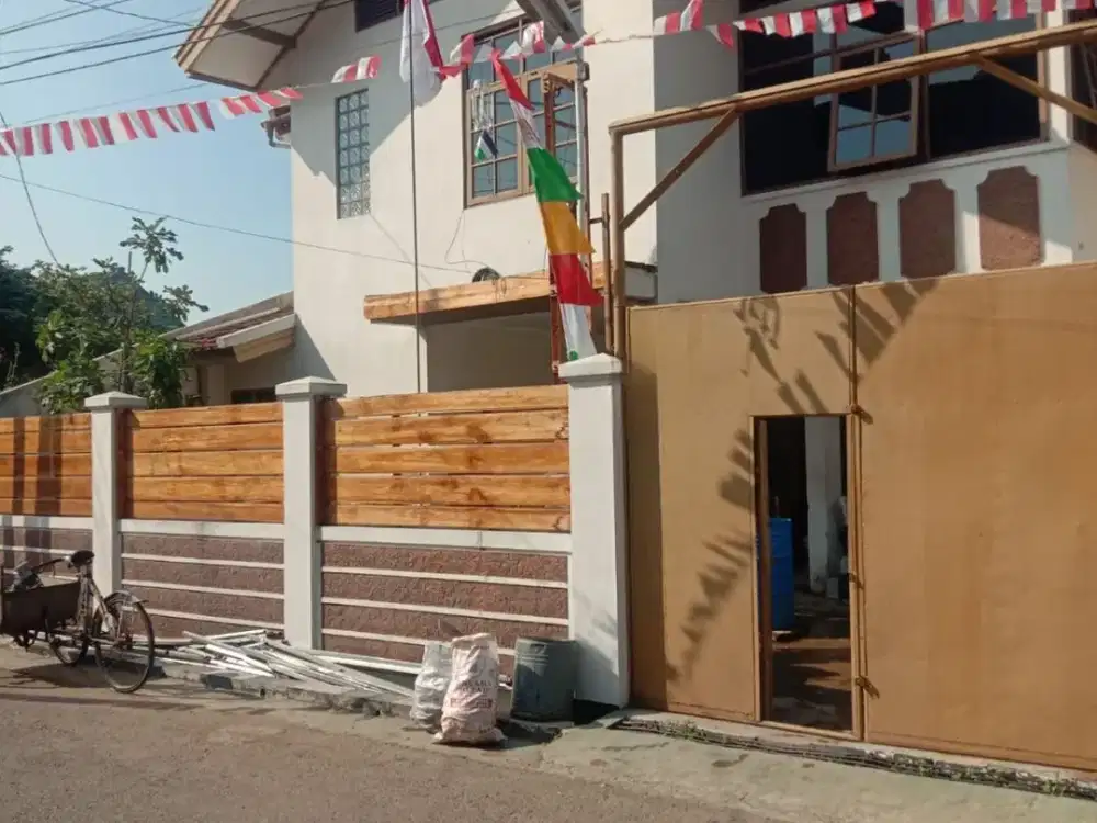 Dijual Rumah 3 Lantai Nyaman Siap Huni Lokasi di Sayap Terusan Jakarta Bandung