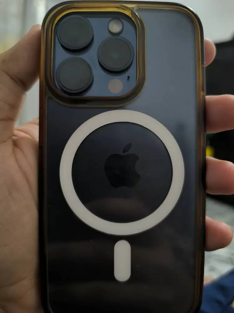 iPhone 15 pro 126giga ibox