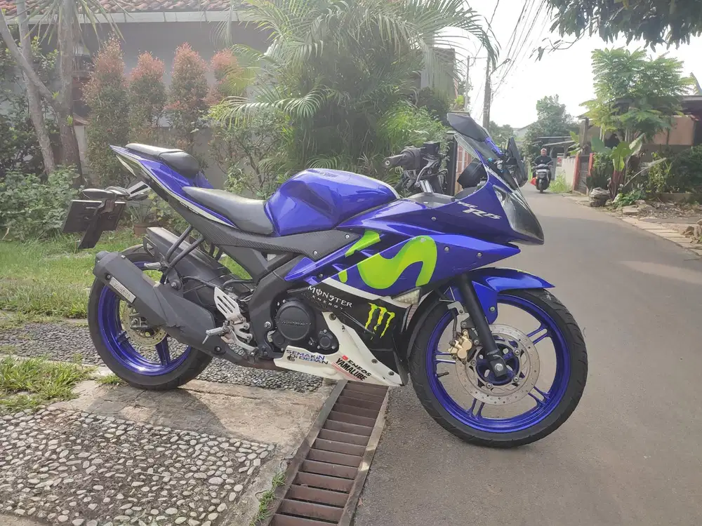 YAMAHA R15 V2 TAHUN 2016 SS KOMPLIT