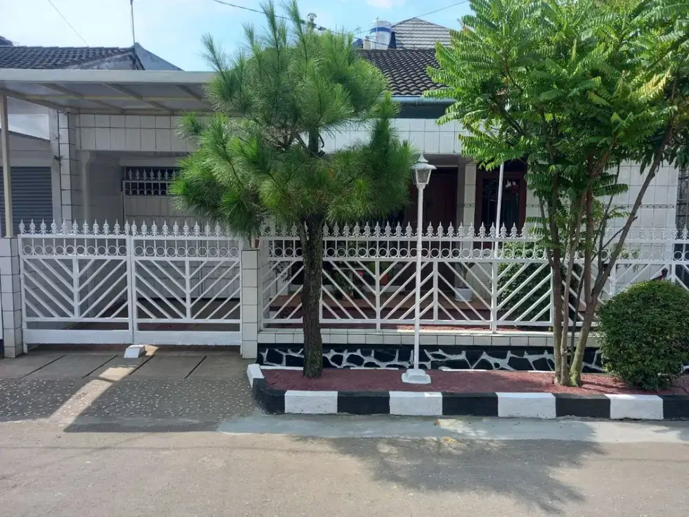 Rumah Siap huni di area sanggar hurip soekarno hatta