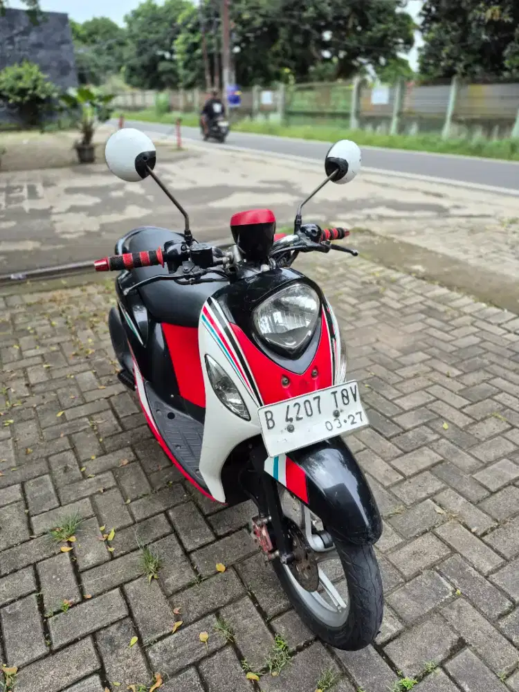 Dijual Yamaha Fino 125 tahun 2017 surat lengkap