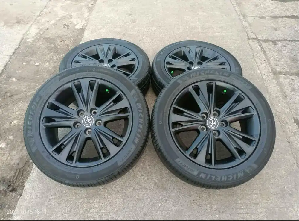 VELG INNOVA VENTURER R17 ORI + BAN MICHELLIN