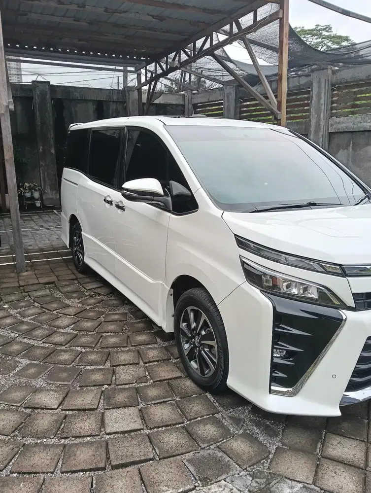 Toyota Voxy 2018 Bensin
