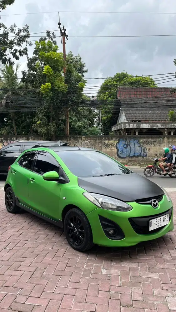 Mazda 2 2010 Bensin