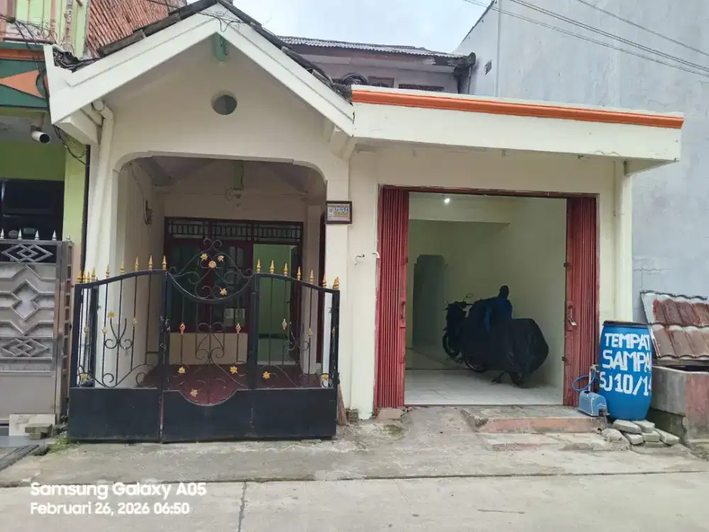 DI KONTRAKAN RUMAH 2 LANTAI STRATEGIS DI DASANA INDAH TANGERANG