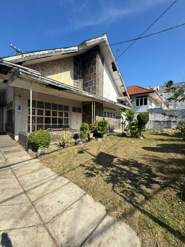 DIJUAL BAGUNAN KOMERSIAL DI JANTUNG KOTA SURABAYA JL CEMPAKA