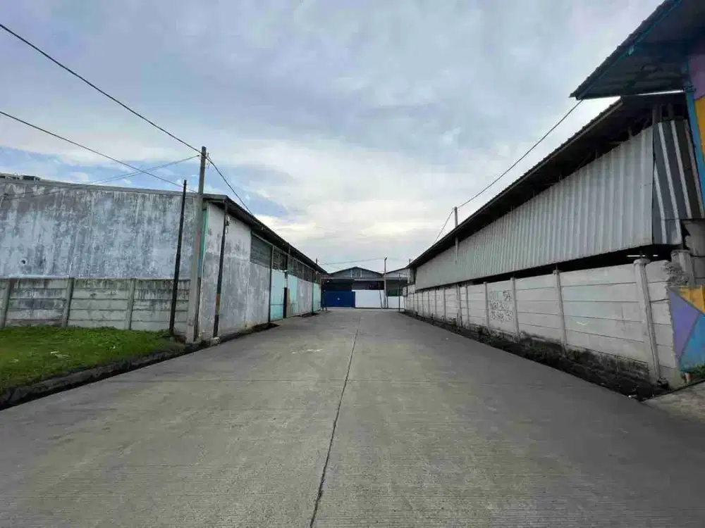 disewakan gudang sentra kosambi hoek 2555m2