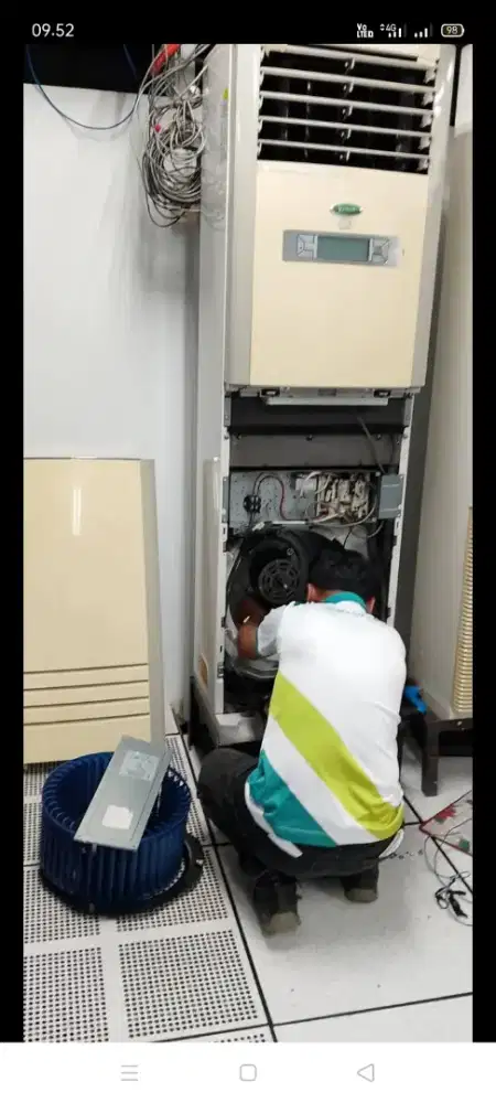 Jasa servis AC kulkas mesin cuci kompa air dll bergaransi resmi