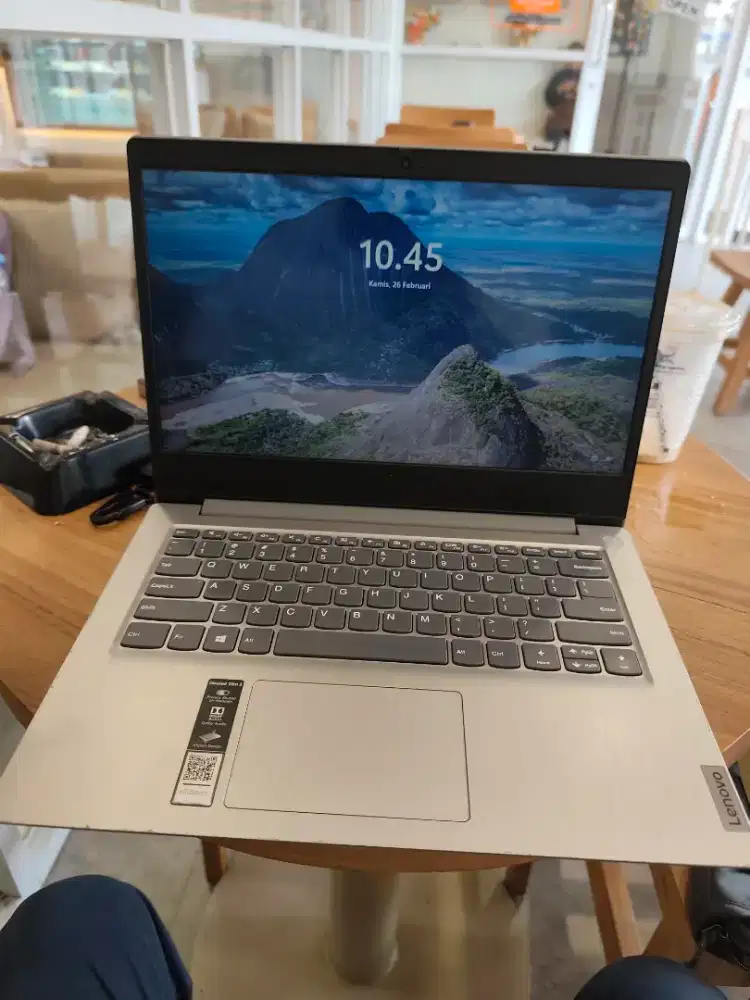 Lenovo IdeaPad 3 14ADA05 SSD 256GB | Mulus 85% | Baterai OK| SiapPakai