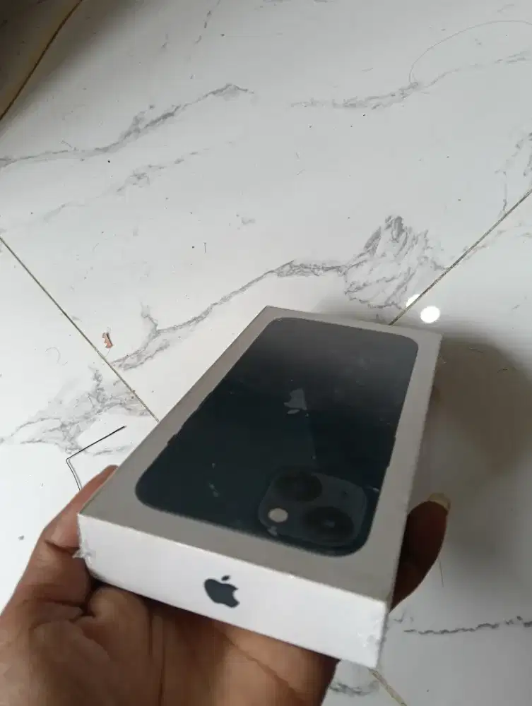 Ip 13 baru segel blm aktif