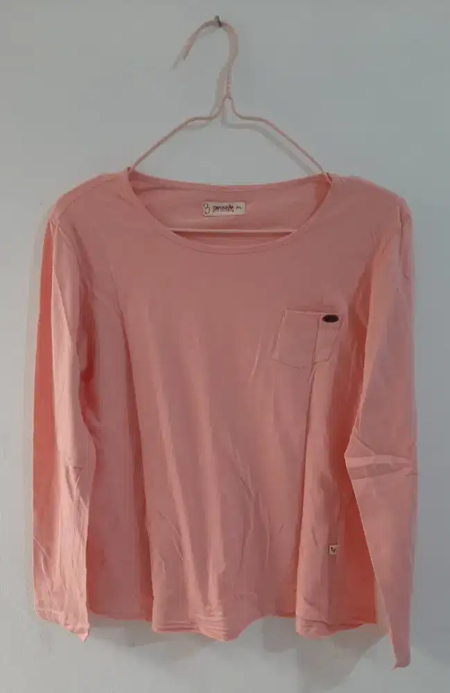 Kaos Wanita Croniche