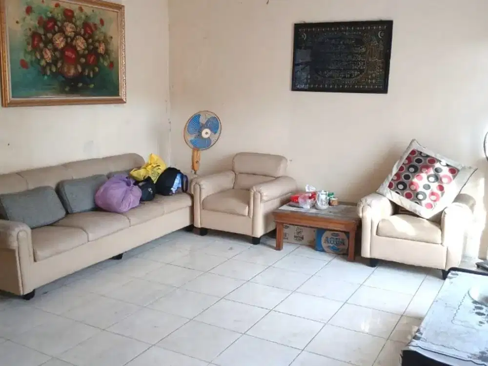 Rumah siap huni di Komplek PTB Duren Sawit Jakarta Timur