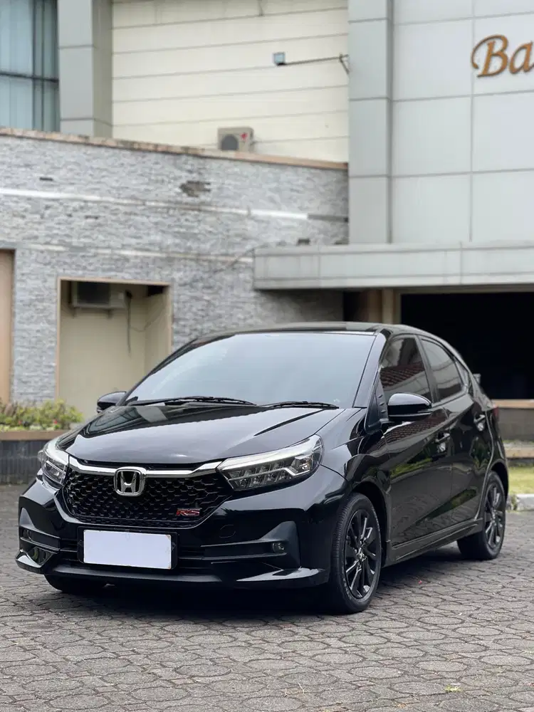 SUPER LOW KM!! BRIO RS 2024 CVT (D) BLACK!!