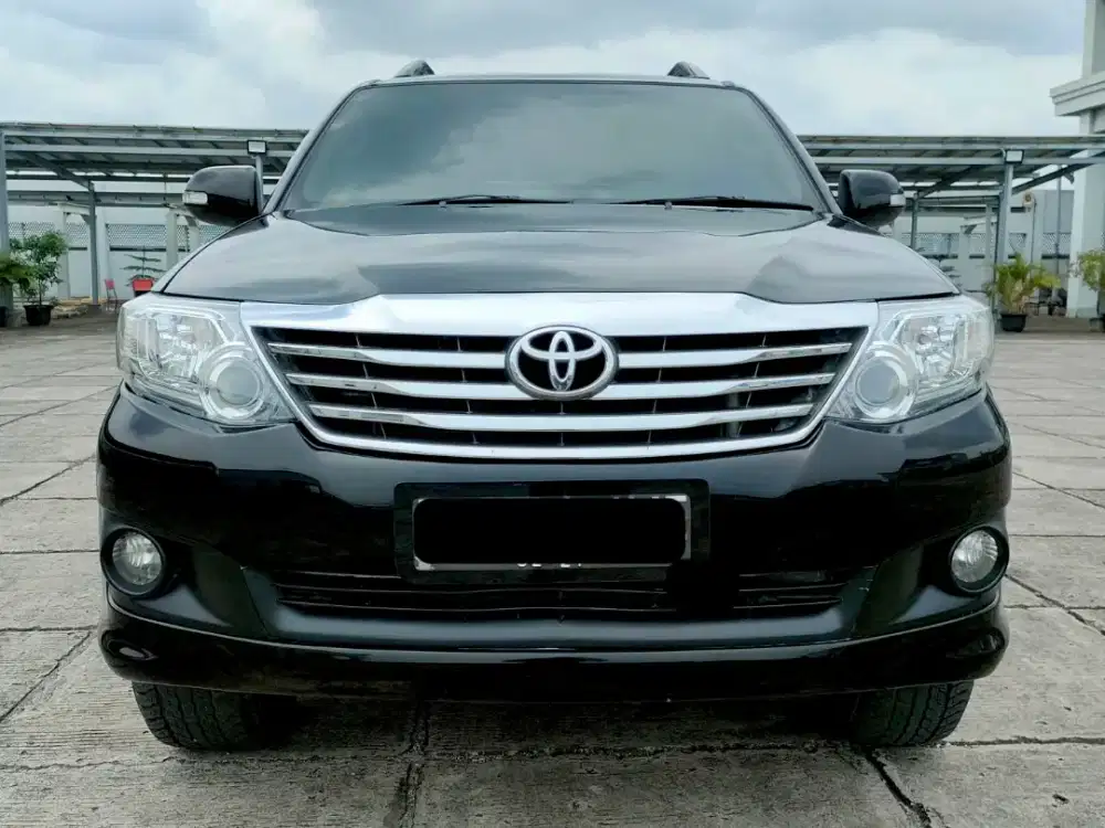 TOYOTA FORTUNER G 2.5 DIESEL MANUAL 2012