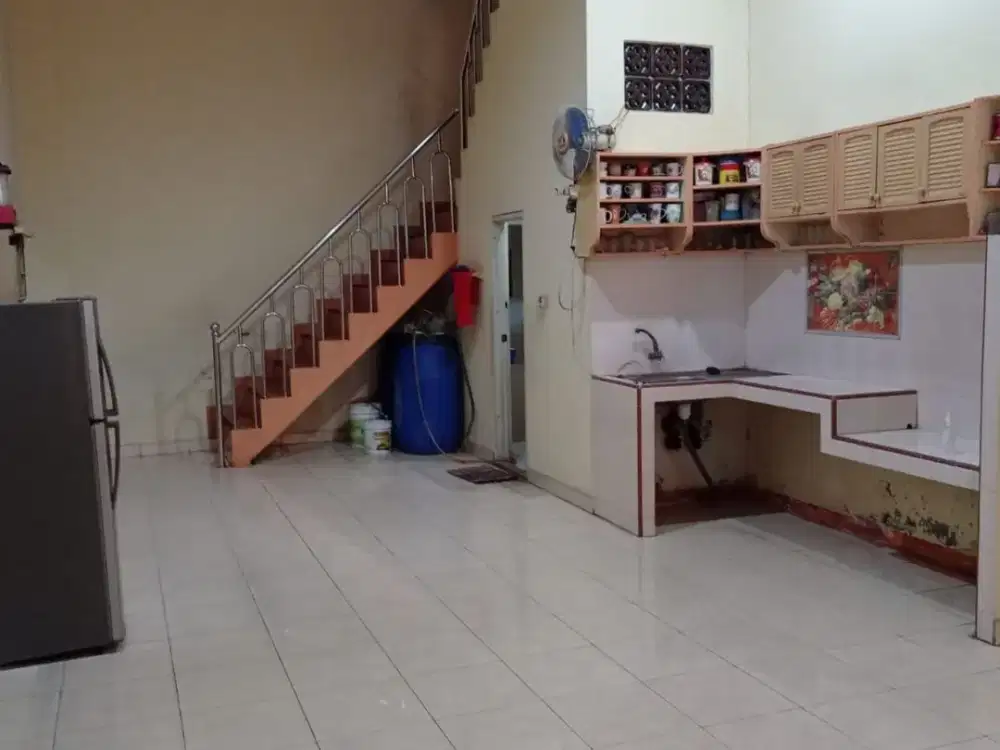 ANA RUMAH UK 9X12M JALAN 1 MOBIL DI JELAMBAR