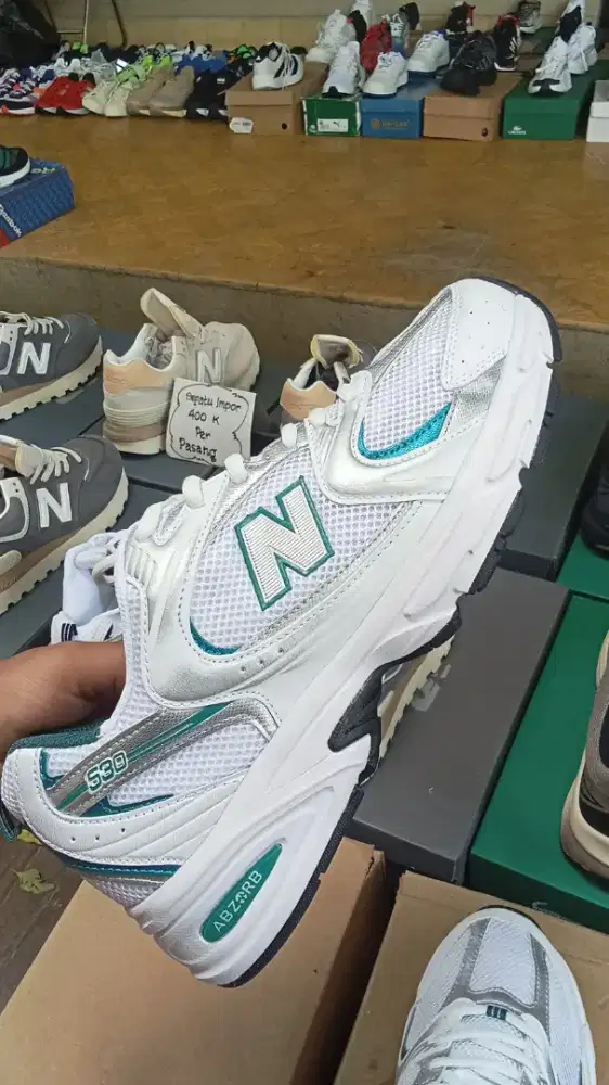 Sepatu sport sneaker new balance 530