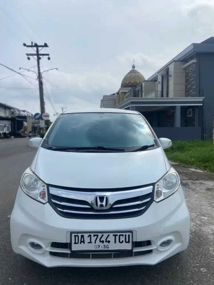 Freed 1.5 SD matic 2013