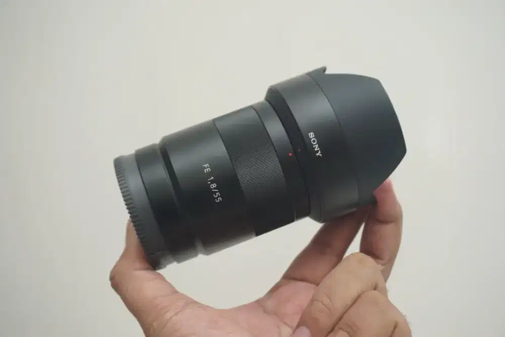 SONY ZEISS FE 55mm F1.8 T* ZA SONNAR Lensa Fix Fullframe 55 mm F/1.8