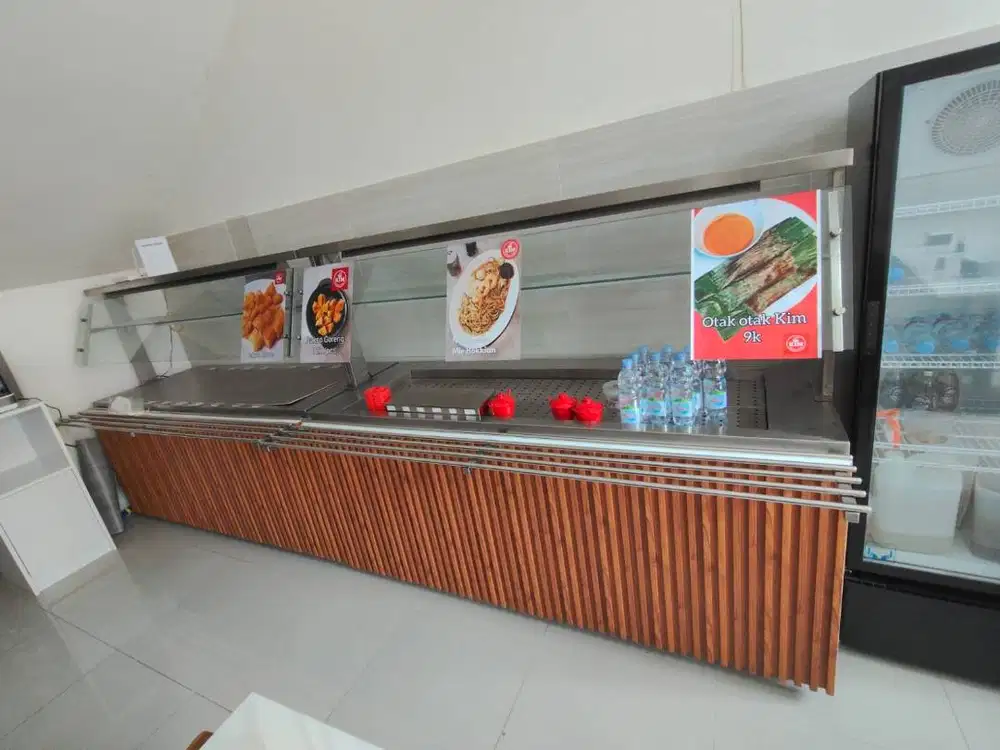 Estalase penghangat untuk prasmanan