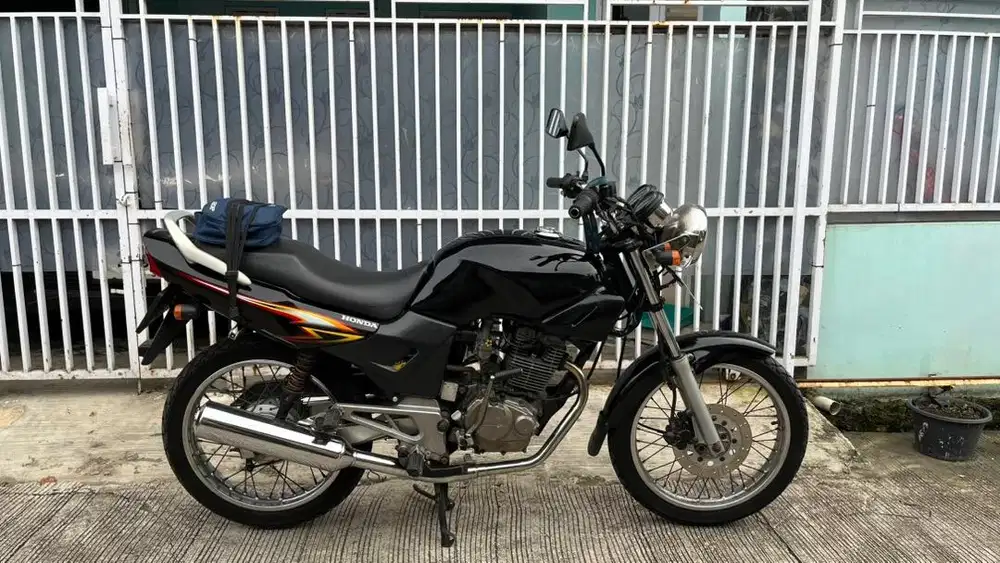 Honda tiger 2000