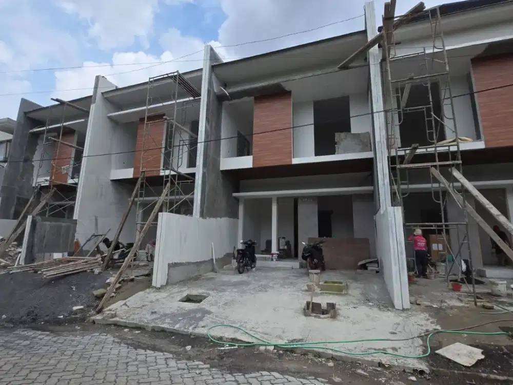 ‼️BARU GRESS‼️RUMAH di PERUM. PANJANG JIWO PERMAI KAWASAN ELIT. DEKAT PRAPEN JEMURSARI NGINDEN, dsb