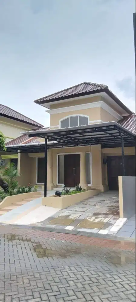 Disewakan Rumah Bagus Citraland Cluster Elite Surabaya Barat
