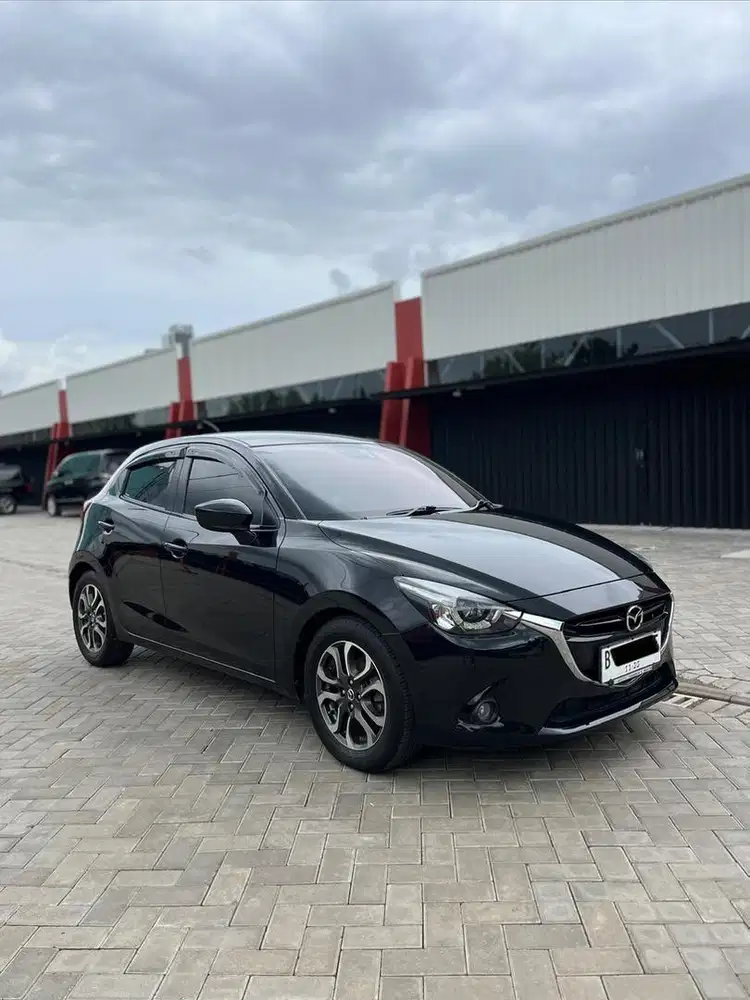 Mazda 2 GT 2015