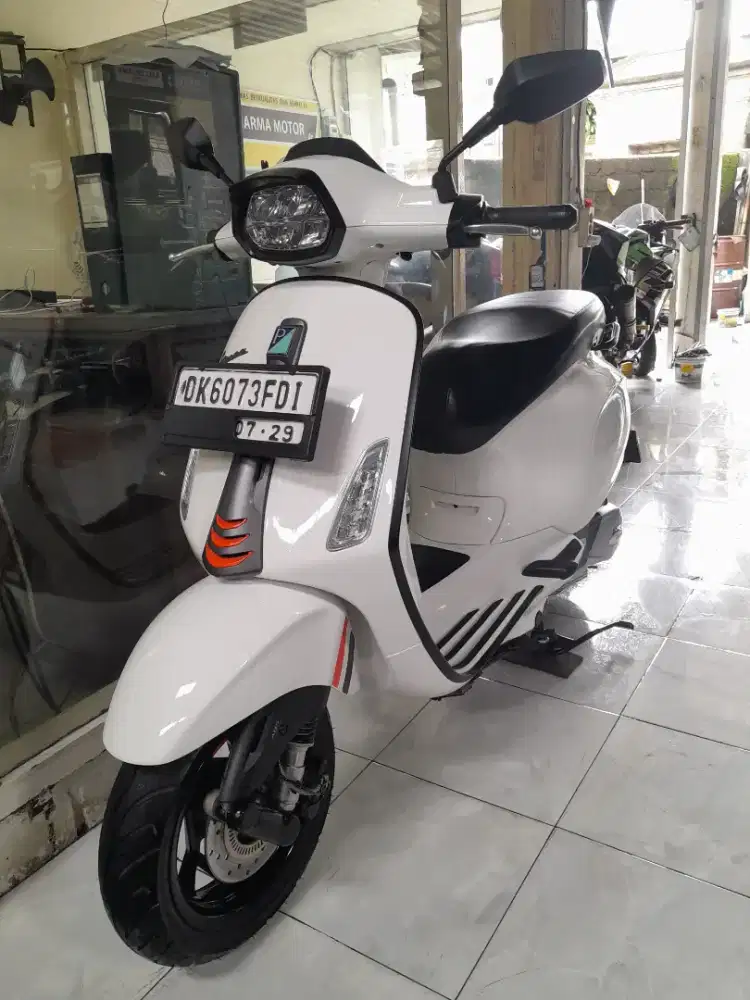 DP 4 JT/ BUNGA MENURUN 2% / PIAGGIO VESPA SPRINT S 150 ABS TAHUN 2024