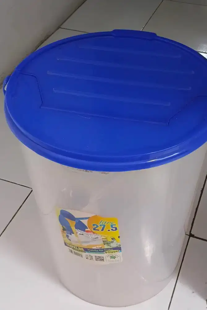 dijual tempat es buah  27.5 liter