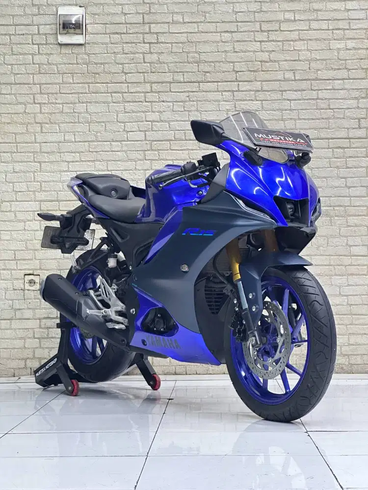R15 V4 pmk 2022 Blue Race Warna Favorit