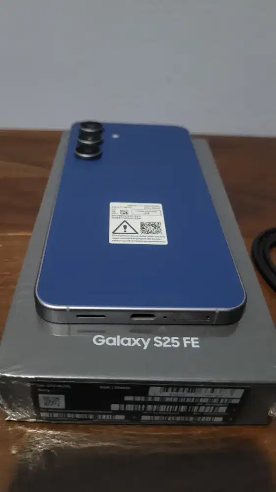 SAMSUNG S25 FE 8/256